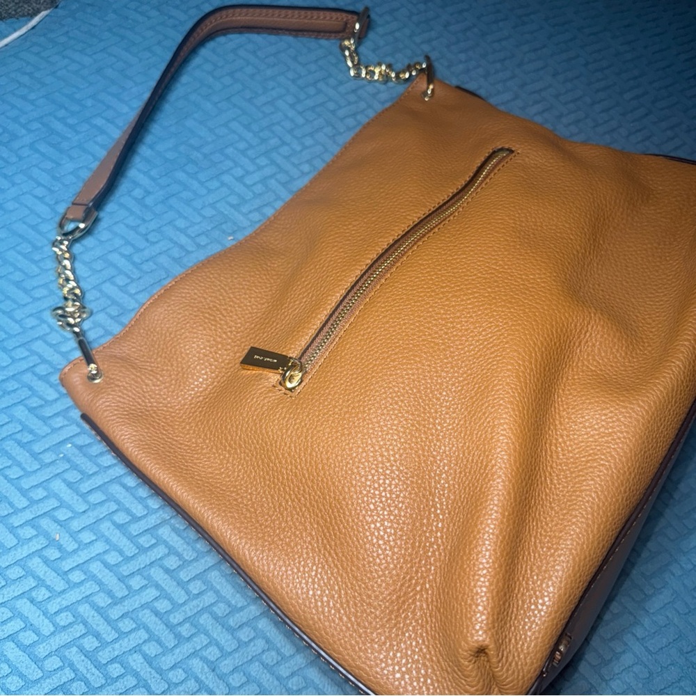 Michael Kors Camel Leather Hobo Bag with Chain Strap looks new med large - Picture 4 of 7